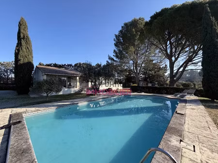 vente maison 4 pièces 137 m² à carpentras (84200)  475 000 €