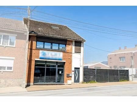 immeuble de rapport à vendre avec garage et terrasse   fayt-lez-manage (vbd67424)