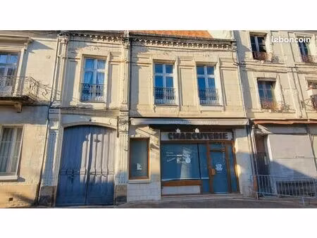 a louer t3-70m2 centre ville richelieu