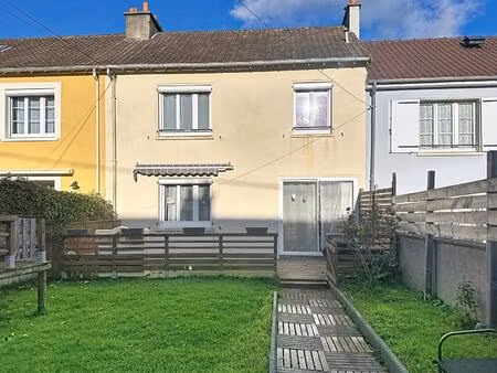 maison equeurdreville- hainneville de 92 m2  proche des écoles et commerces à pied.