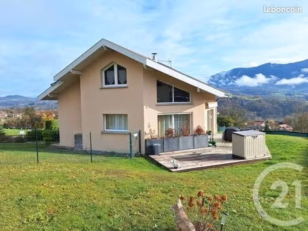 maison 7 pièces 190 m²