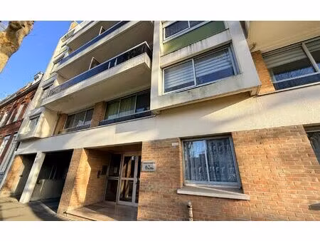 location stationnement  11 m² t- à armentières  60 €