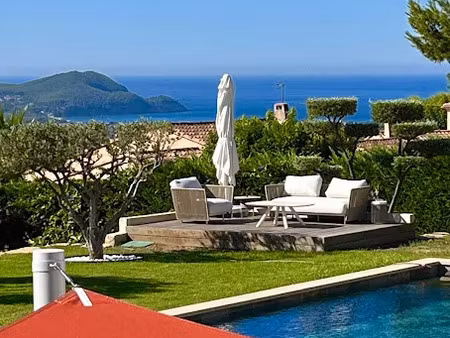 vente villa 9 pièces 250 m² à la cadière-d'azur (83740)  2 295 000 €