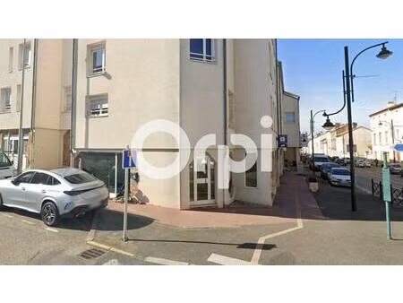 local commercial à louer