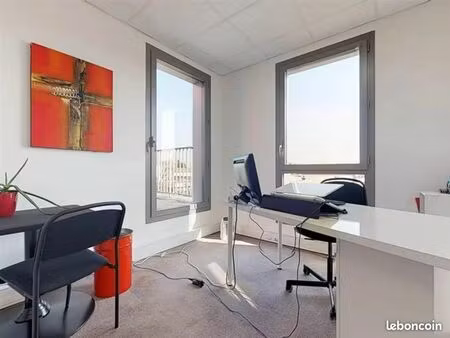 vente bureaux lumineux  équipés et modernes francheville