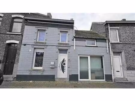 sous option - plus de visite - maison à rafarichir + espace