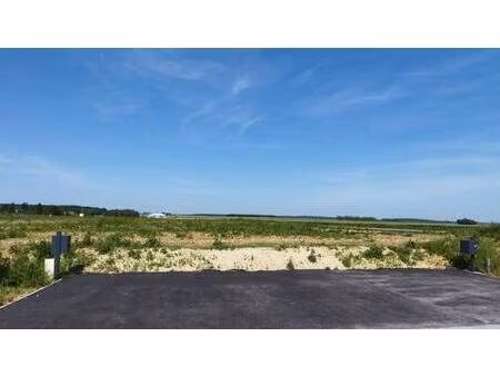terrain constructible viabilisé à vendre
