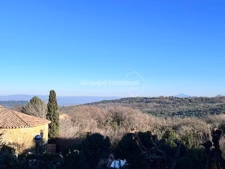 maison de village avec vue  terrasses  jardinet et stationnement