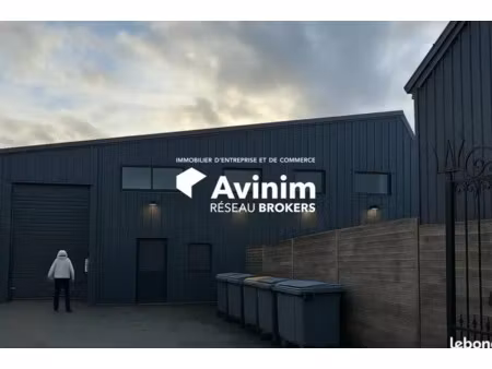 batiment independant de 870m² a vendre