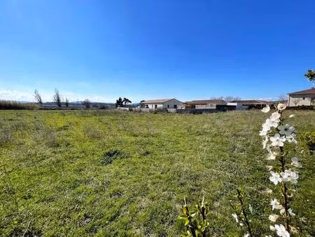 terrain constructible viabilisé à vendre