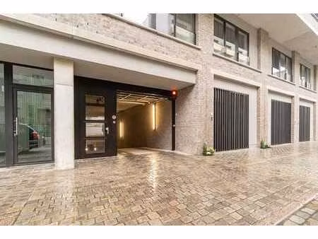 ondergrondse autostaanplaats op het eilandje – antwerpen