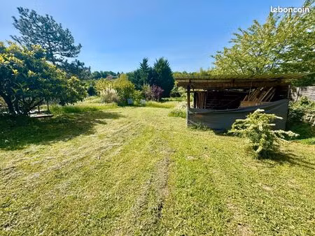 terrain de constructible centre village calme