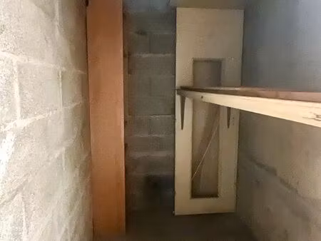 ◊ cave/local de stockage sécurisé - 9.49 m3