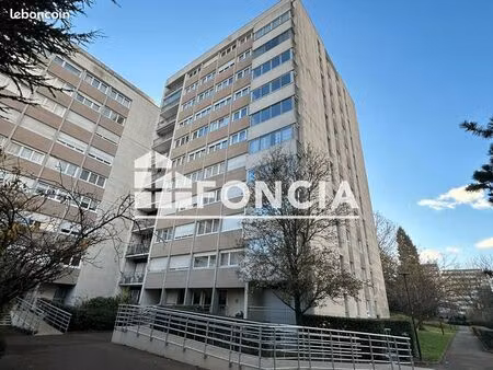 appartement 3 pièces 80 m²