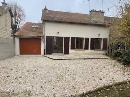 location maison 5 pièces 90 m² à soissons (02200)  1 066 €