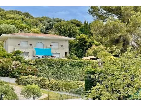villa de luxe de 5 pièces en location le cannet  france