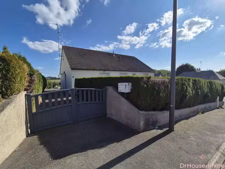 a 3 mn de gorron  pavillon accessible de plain pied  3 chambres avec terrain de 645 m2