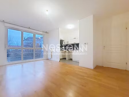 a louer : voisins le btx - village - appartement 2 pièces de 41 m² avec parking s/sol