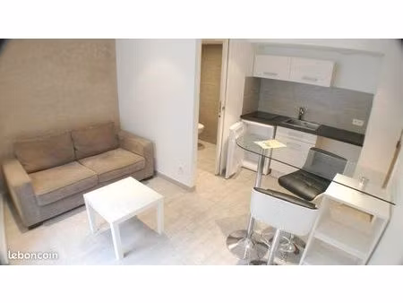 studio 1 pièce 15 m²