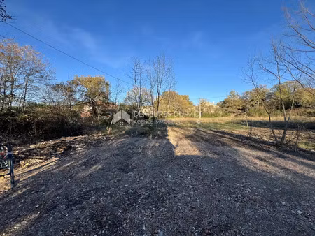 vente terrain 1089 m² à sauve (30610)  138 000 €