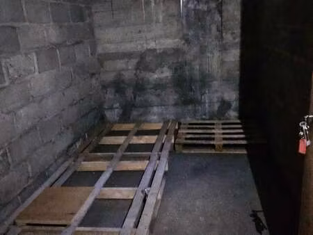 location garage box et parking à caen centre ancien (14000) : à louer / 6m² caen centre an