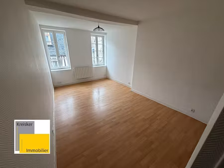 location appartement 1 pièce 22.7 m² à morlaix (29600)  415 €