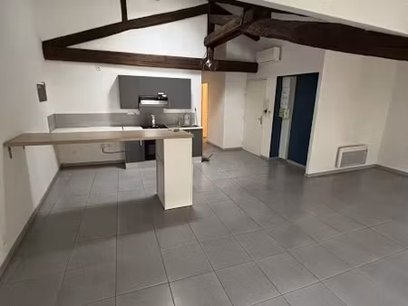 location appartement 4 pièces 68 m² à villeneuve-sur-lot (47300)  580 €