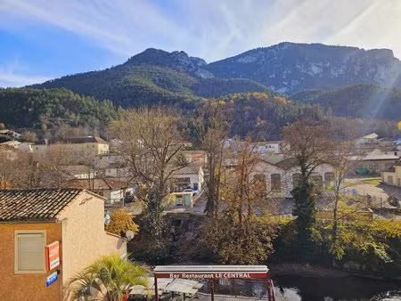 maison de ville vue imprenable sur la montagne et jardin en terrasse