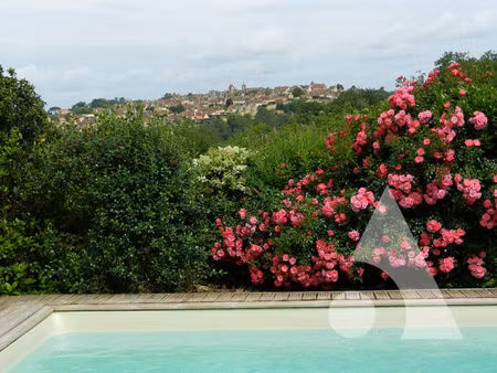 propriété de 3 maisons avec piscines individuelles au coeur du périgord noir