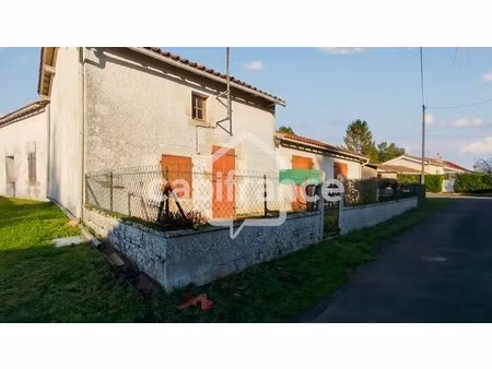maison à rénover à chail (79500) – secteur melle / mellois