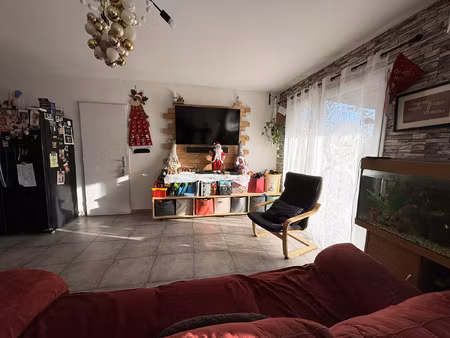 a vendre - charmante villa récente (2019) à mas thibert-arle