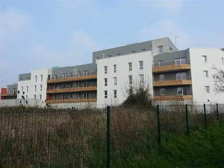 location appartement 3 pièces à saint-herblain bourg-solvardière-pelousière (44800) : à lo