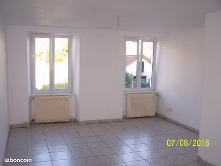 a louer f3 à rougemont-le-château