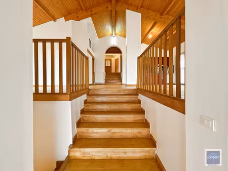 location maison 5 pièces 160 m² à montauban (82000)  1 300 €