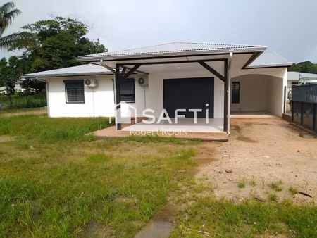 location maison 4 pièces 142 m² à matoury (97351)  1 570 €