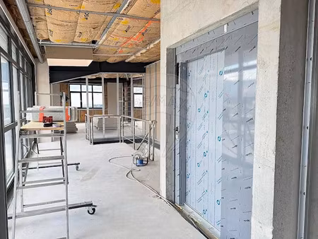 location locaux professionnels 700 m² à marnaz (74460)  13 €