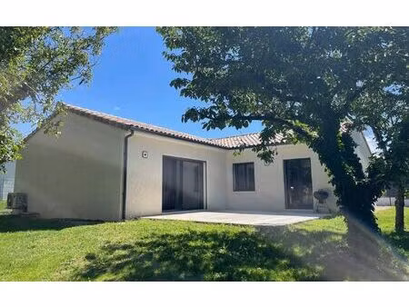 location maison  101.16 m² t-4 à burlats  1 000 €