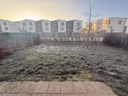 maison de 85 05 m² à bussy-saint-georges