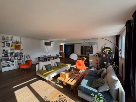 a vif  spécial investisseur appartement de 178m2 et un bâtim