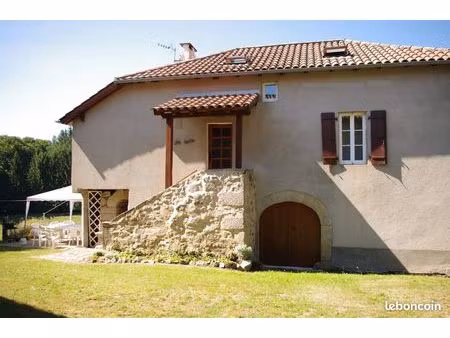 maison à louer à l'année gorses 46210