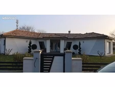 maison meublée de plein pied sur terrain 1500m2