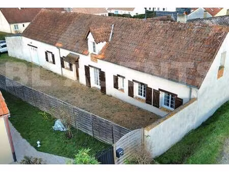 vente maison à saint-mars-la-brière (72470) : à vendre / 106m² saint-mars-la-brière