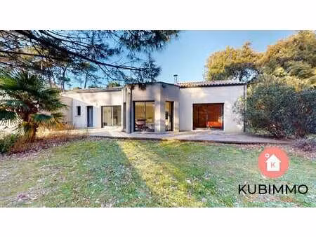 maison de luxe à vendre à jard-sur-mer : 520 000 €