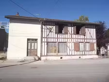 vente maison 8 pièces 214 m² à chavanges (10330)  91 000 €