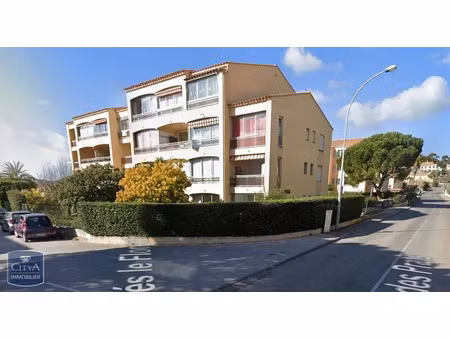 appartement à louer 2 pièces 36 m² - sanary-sur-mer (83) - 673€