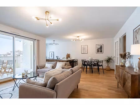 t3 56m2 avec grande terrasse à soliers