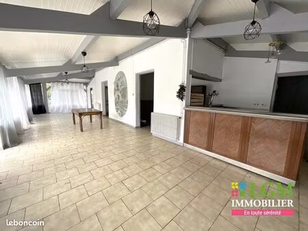 immeuble 2 pièces 300 m²