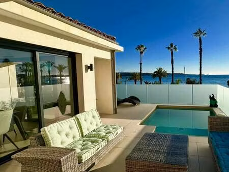 villa de luxe avec vue sur mer à vendre à bandol : 2 800 000 € | 165m²