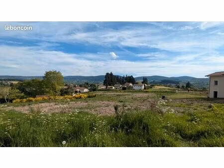 terrain 1 327 m² noiretable