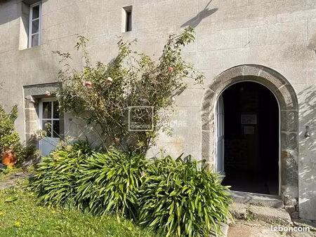maison 6 pièces 204 m²